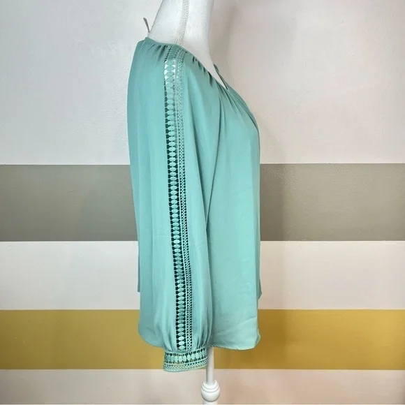 2/$25 Loft Sea Foam Green Business Casual Lightweight Feminine Pretty Blouse M - Picture 4 of 13
